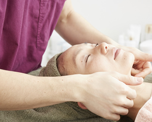 JAPANESE FACIAL MASSAGE